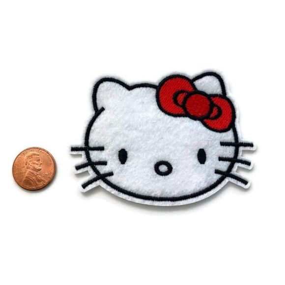Hello Kitty Embroidered Patch - Picture 2 of 3